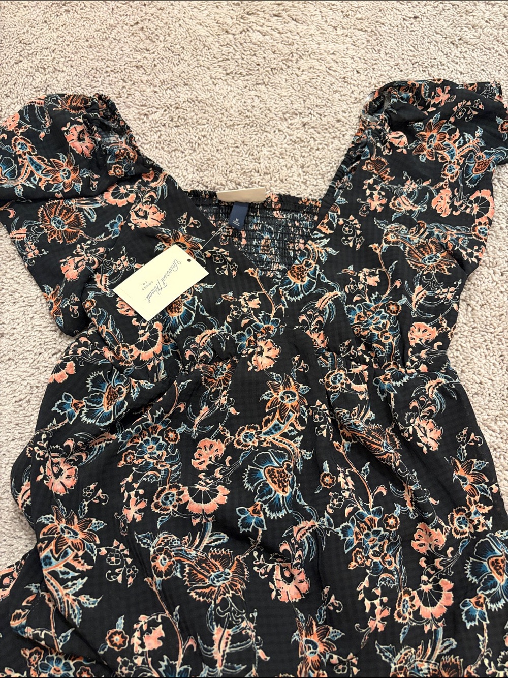Flutter Short Sleeve Maxi A-Line Dress - Black Floral M - Picture 2 of 3